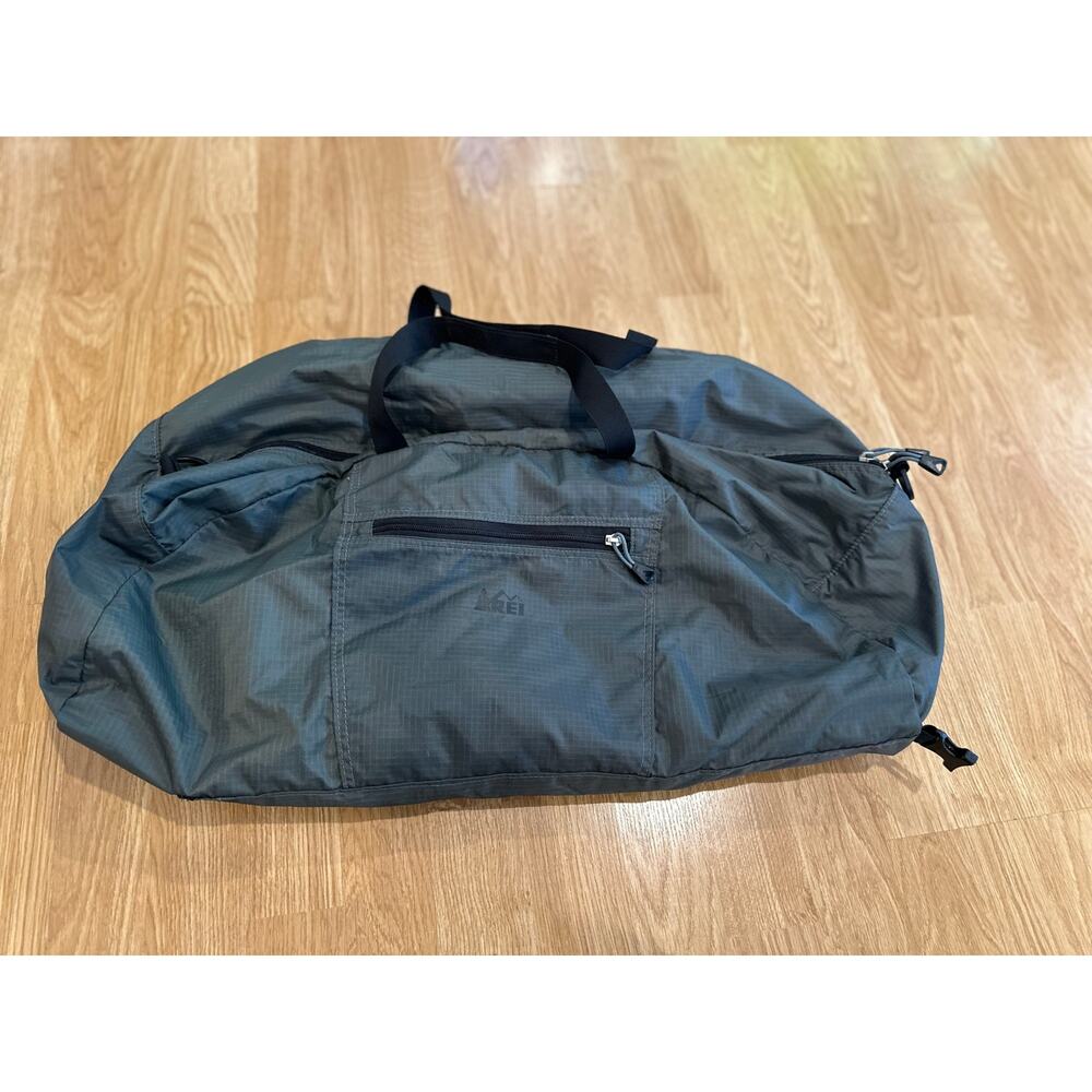 REI Stuff Travel Duffle Backpack Bag in Gray